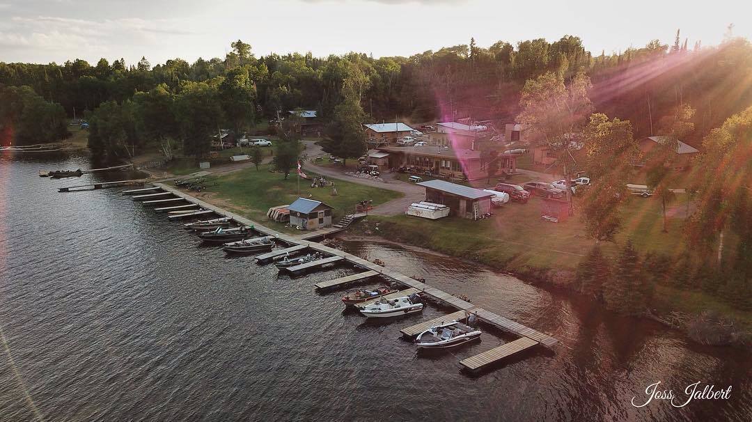 Lac des Mille Lodge