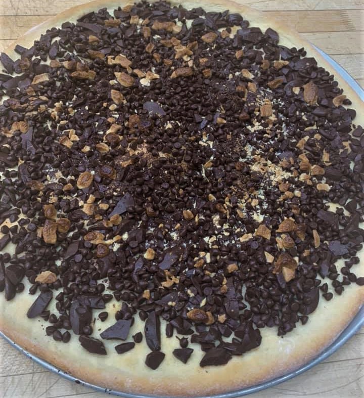 Best Friends Bakery Chocolate Pizza