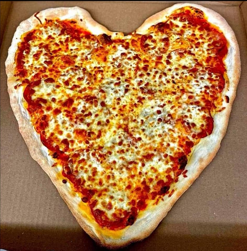 heart shaped pizza at Le Fromage in Verner Ontario