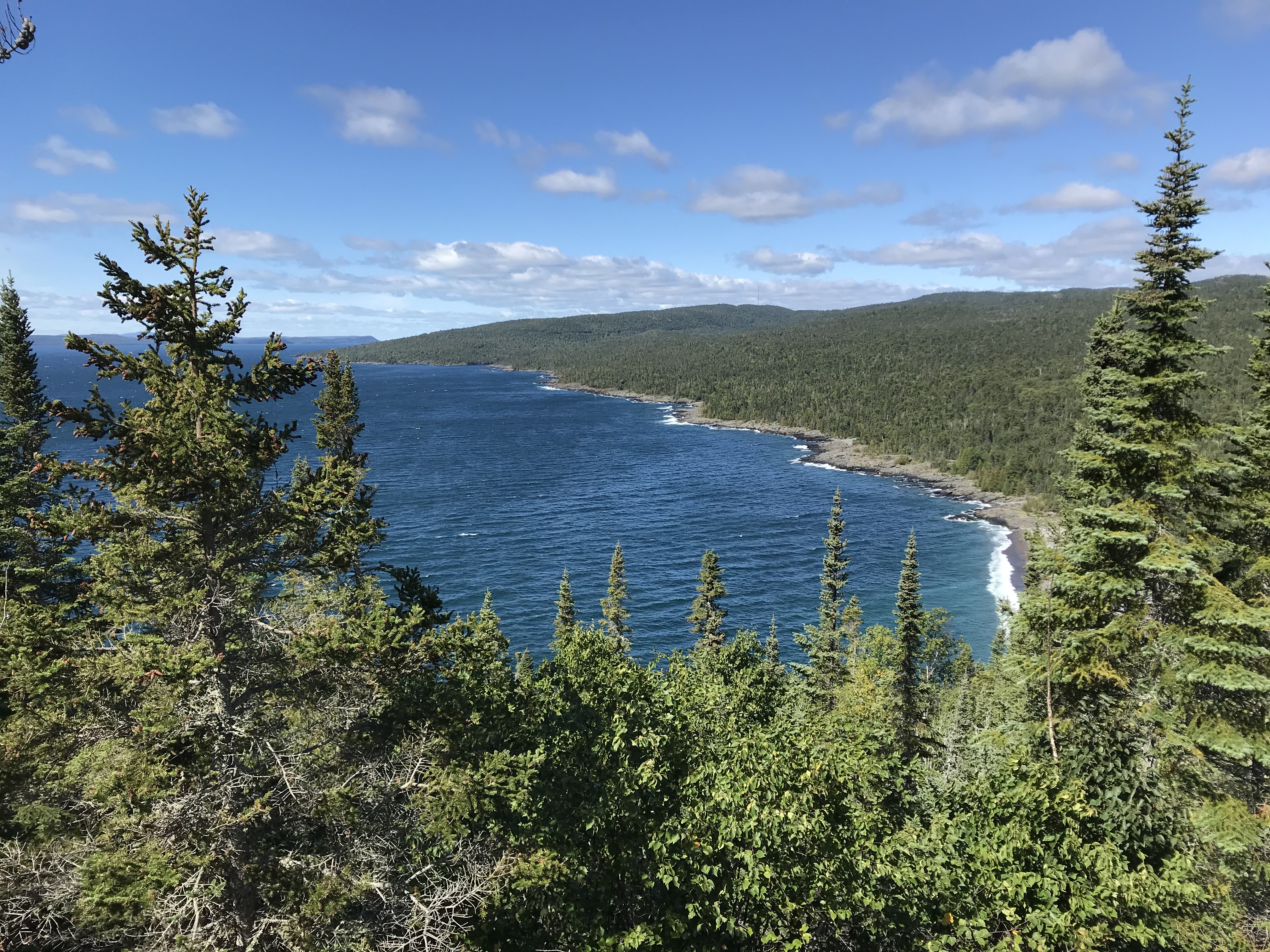 Schreiber Beach and Picnic Table Lookout