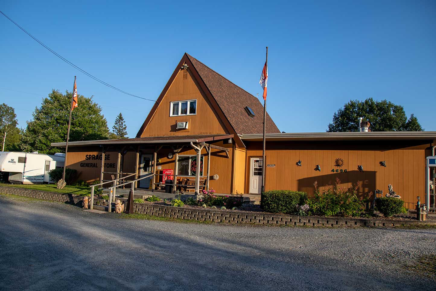 Spragge General Store, Serpent River Campground