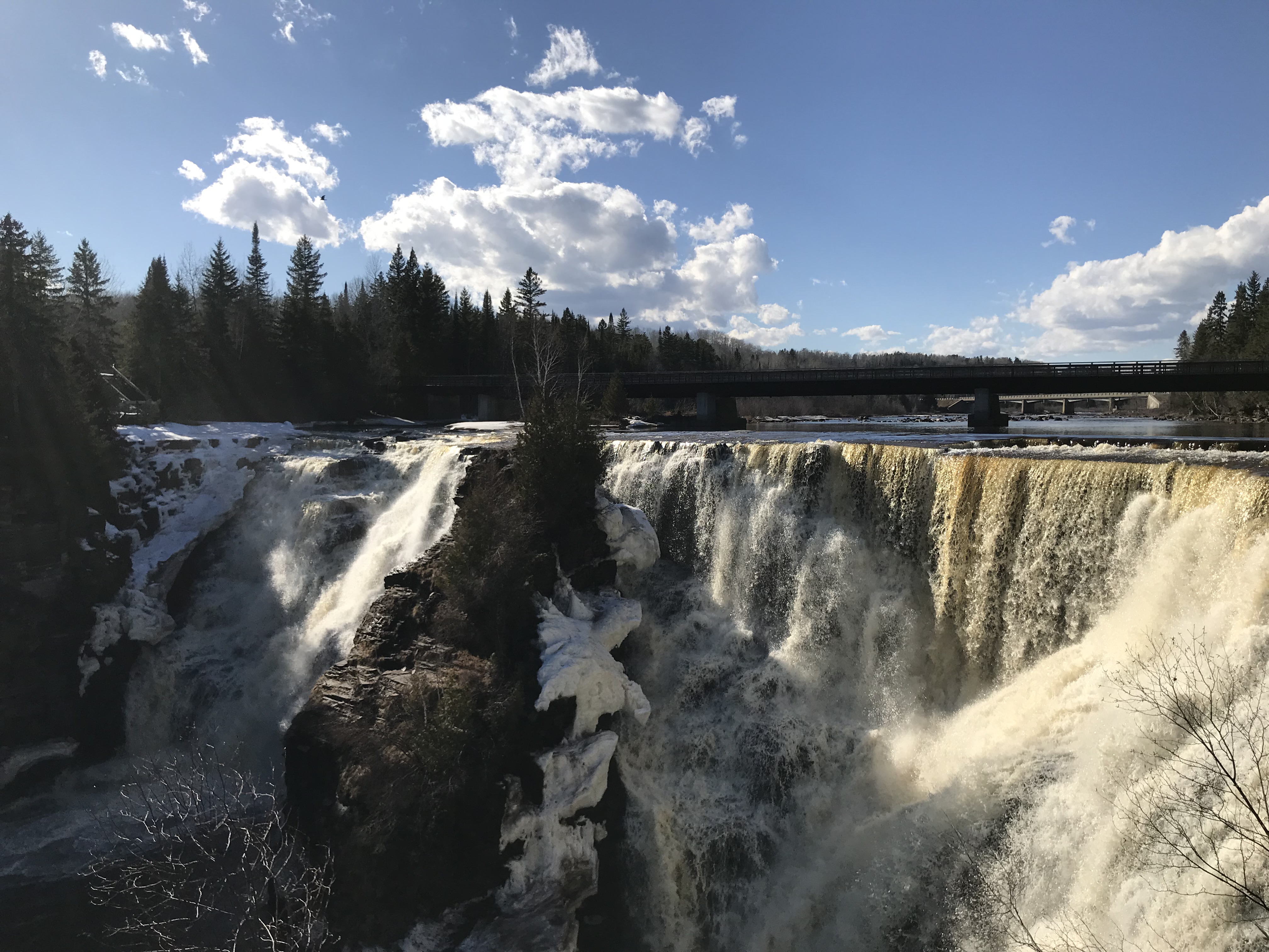 Kakabeka Falls