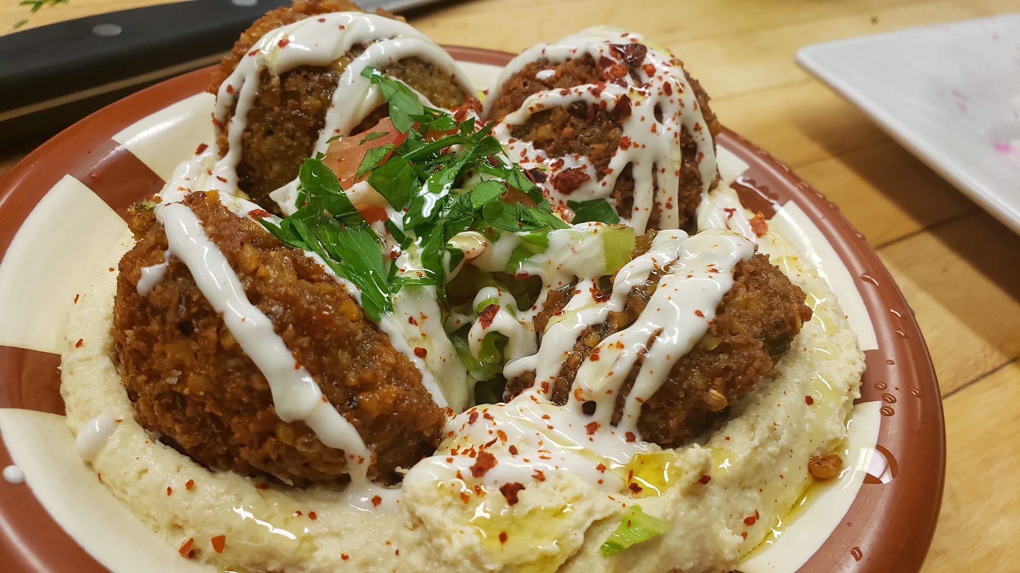 falafel in hummus