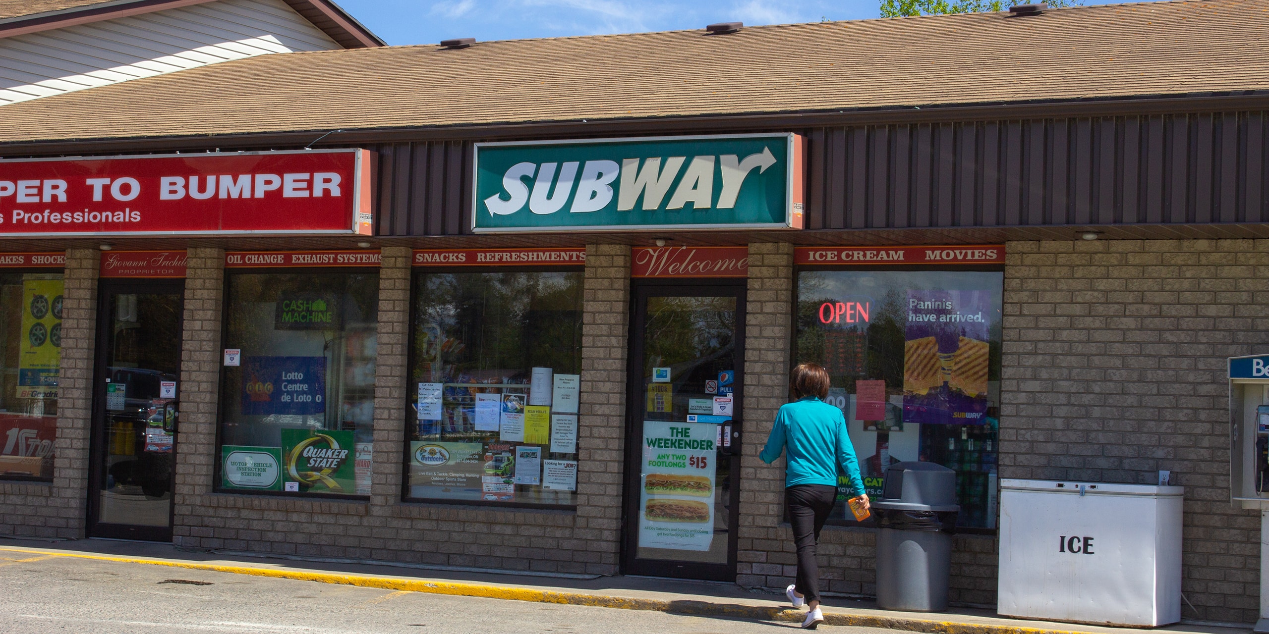 Entrance to Subway