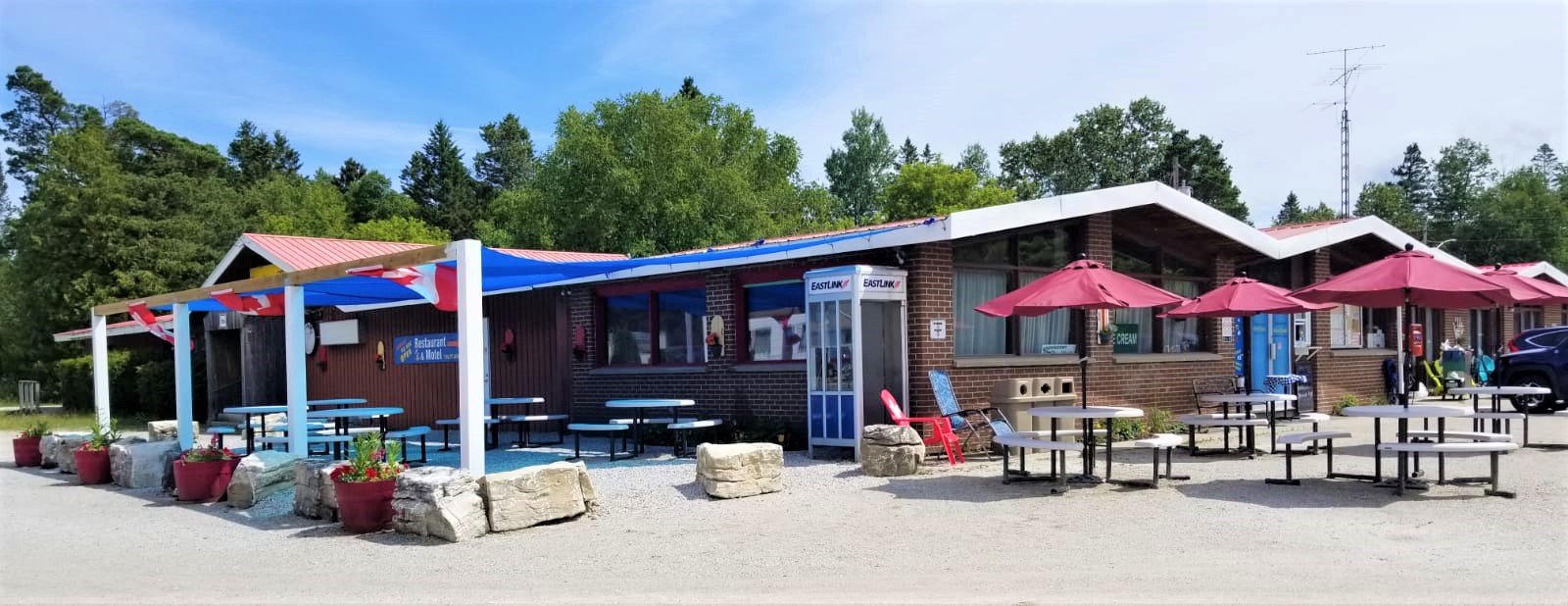 Exterior of motel and restaurant