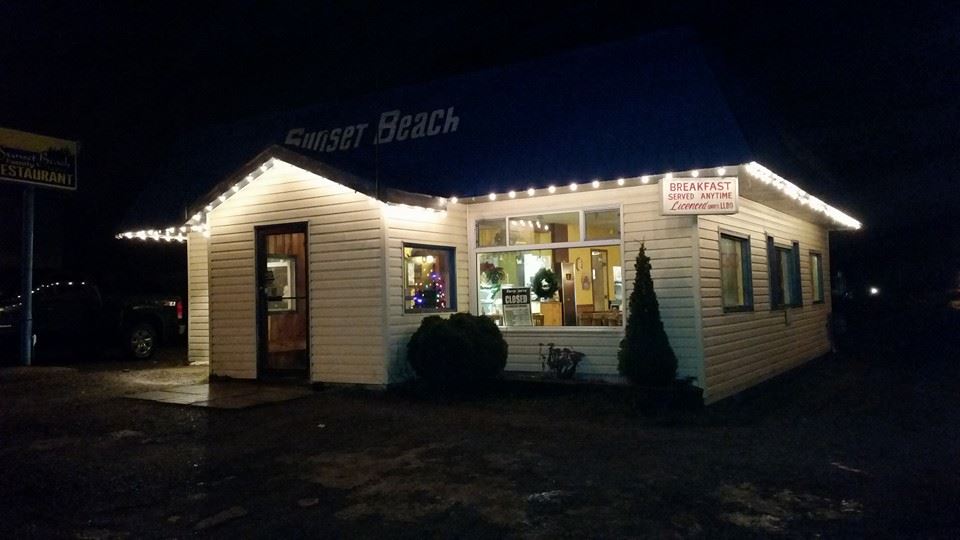 Restaurant at night