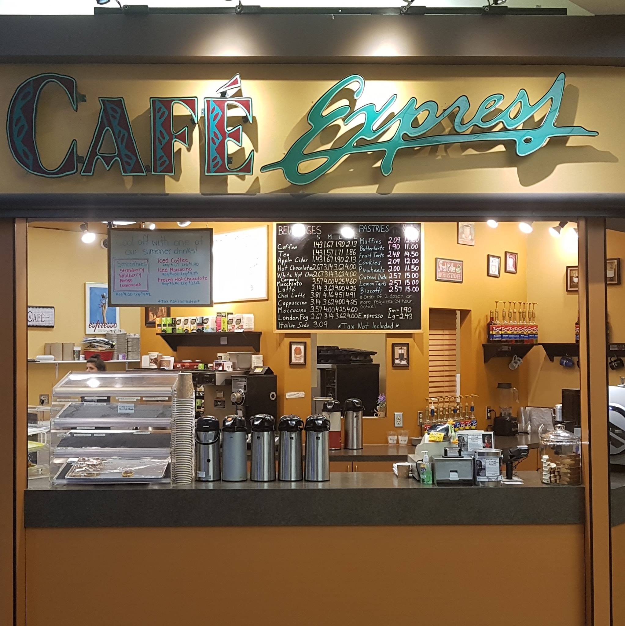 Front of cafe in food court