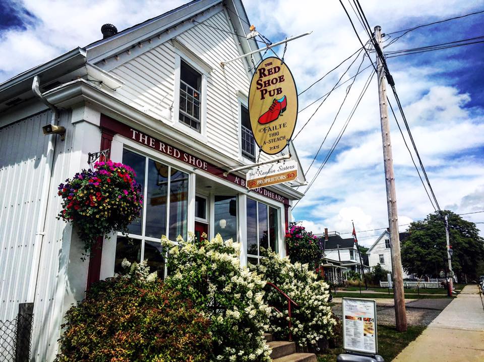 the red shoe pub from outside