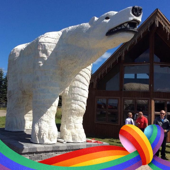 polar bear statue 