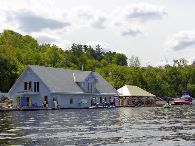 Boathouse restaurant Rockcliffe Ontario