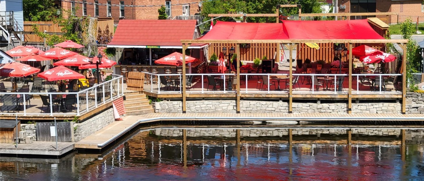 waterfront restaurant patio