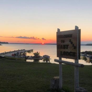 Kaby Lodge Sign sunset