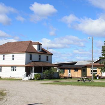 Longlac Lodge and cabins