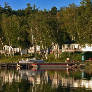 Moore Bay Lodge