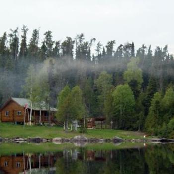 Discovery Lake Lodge