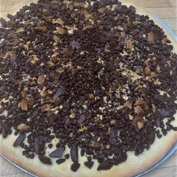 Best Friends Bakery Chocolate Pizza