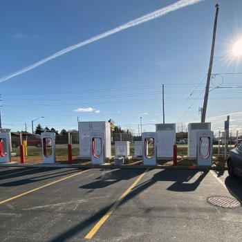 Tesla Supercharger in Thunder Bay