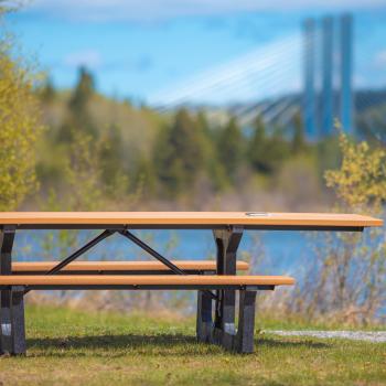 Nipigon Superior Picnic Table