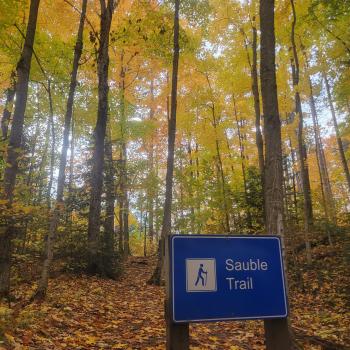 hiking sign at sauble falls provincial park