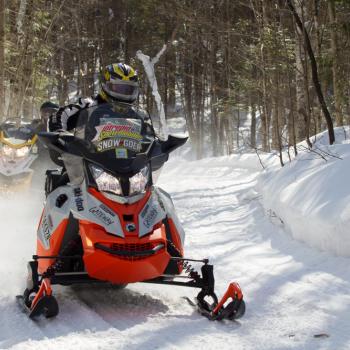 Snowmobiles on the Bon Echo Loop