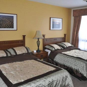 Motel Room with 2 beds