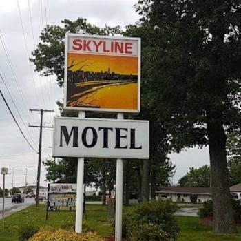 Motel's sign