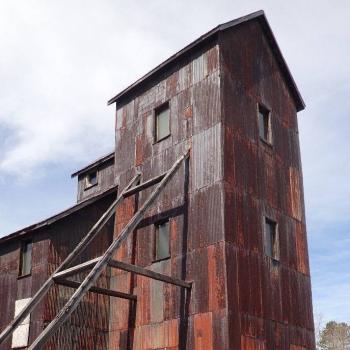 Old grain barn