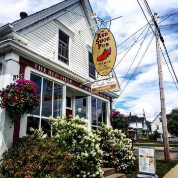 the red shoe pub from outside