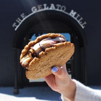 Ice cream sandwich