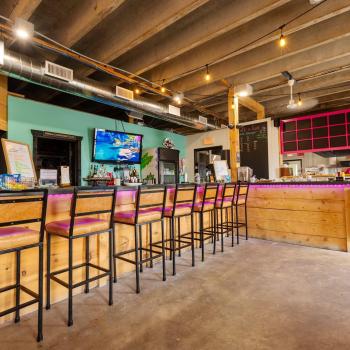 La Briza restaurant across from Provincial Beach in Port Bruce